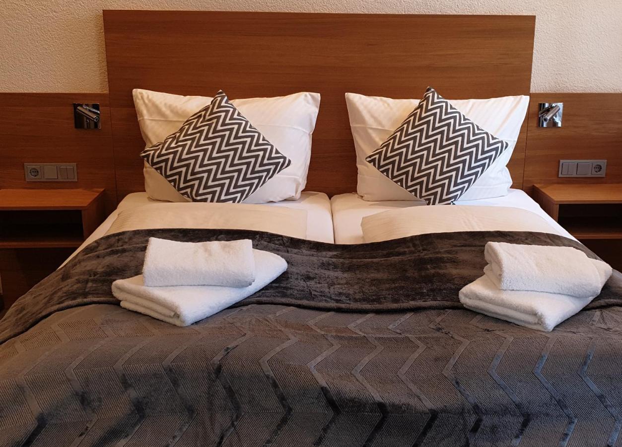 Gasthause Zur Krone Hotel Leimen  Eksteriør bilde