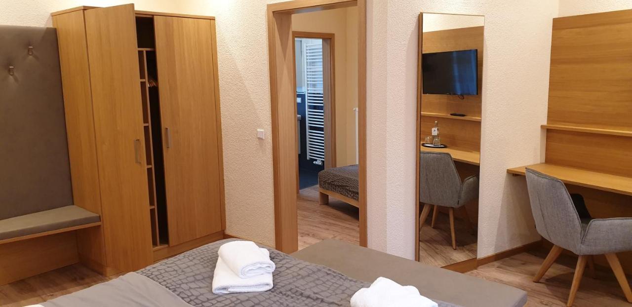Gasthause Zur Krone Hotel Leimen  Eksteriør bilde